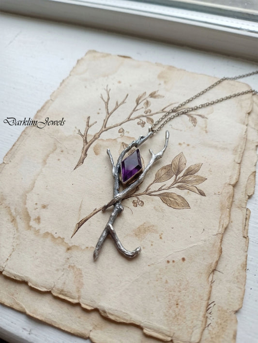 Wishing key with amethyst